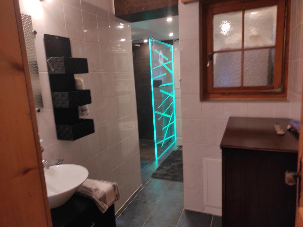 Haldi Apartment Клостерс Екстериор снимка